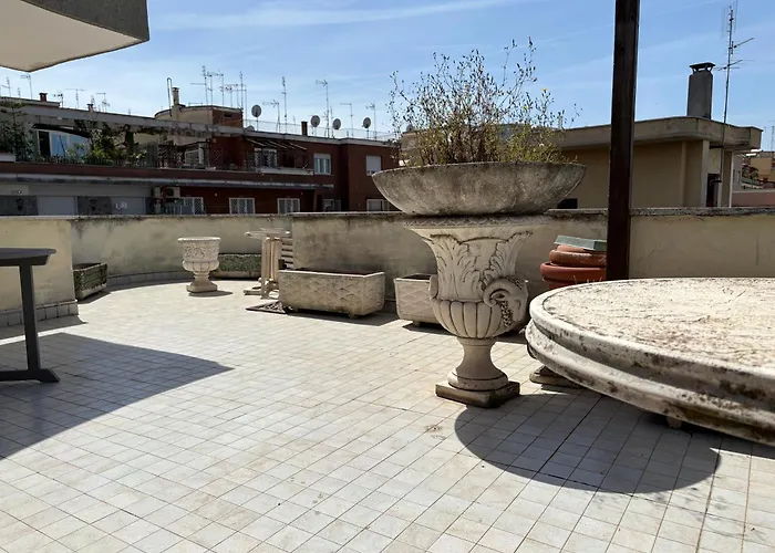 Last Floor Aurelio Vaticano Apartment Rom